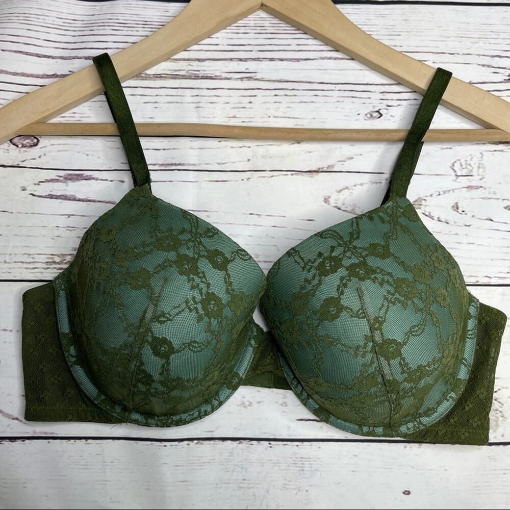 Victoria's Secret lined perfect coverage lace